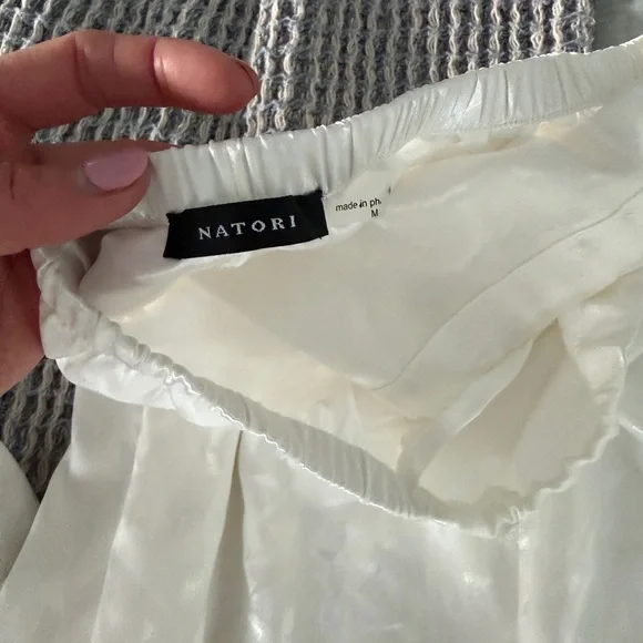 Natori Decadence Cream Pajamas Set with robe - Picture 6 of 10